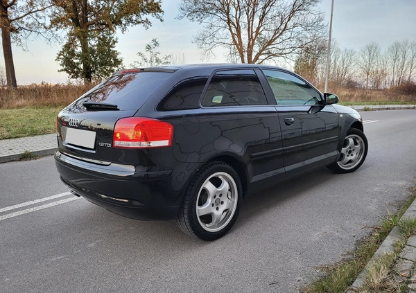 Audi A3 cena 17800 przebieg: 311000, rok produkcji 2007 z Pieniężno małe 154